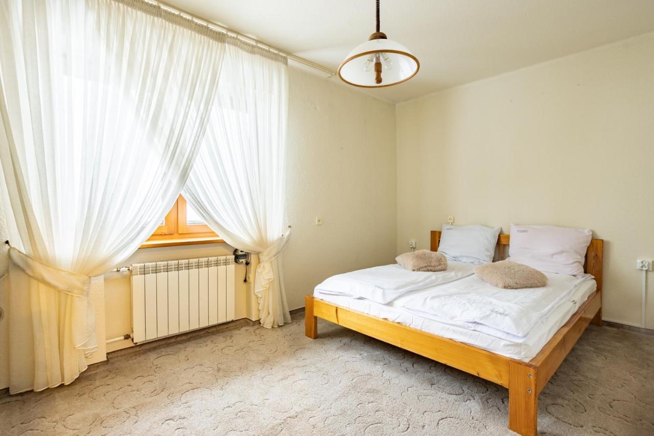 W Gorcach Apartment Neumarkt